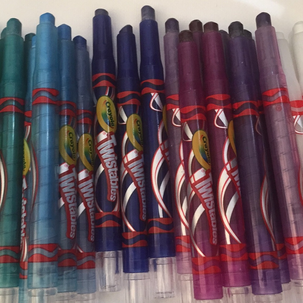 Crayola Twistables Crayons- Art Supplies
